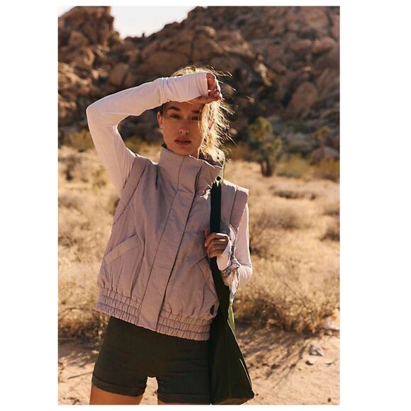 Free People FP Movement Scrunch Time Puffer Vest Size XS - Picture 1 of 13